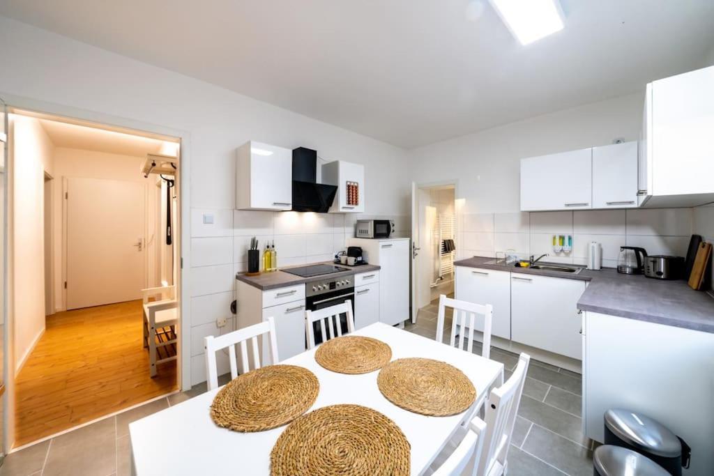 Modernisiertes Altbau 3-Zi Apartment Rinteln Eksteriør bilde