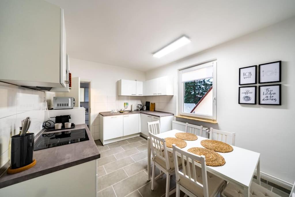 Modernisiertes Altbau 3-Zi Apartment Rinteln Eksteriør bilde